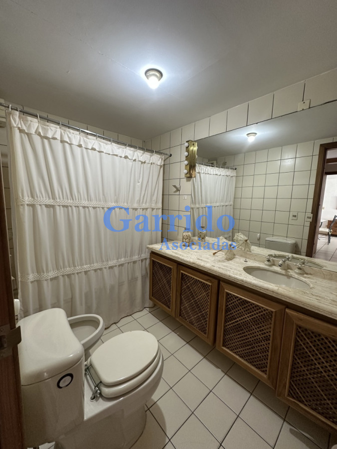 Apartamento ID.3396 - Vendo apto primeras paradas. Dos dormiotiorios