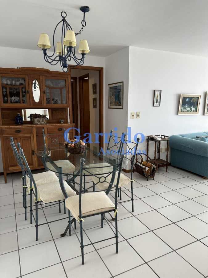 Apartamento ID.3396 - Vendo apto primeras paradas. Dos dormiotiorios