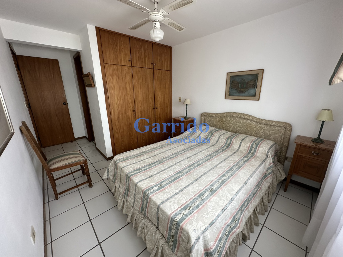 Apartamento ID.3396 - Vendo apto primeras paradas. Dos dormiotiorios