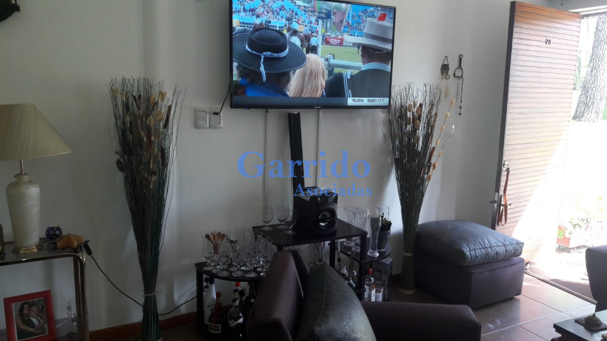 Apartamento ID.3241 - Vendo 1 dorm, entorno verde.