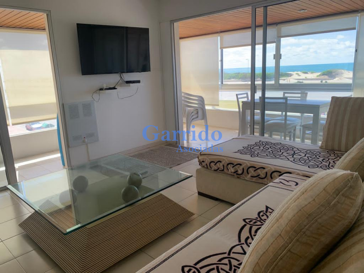 Apartamento ID.1483 - Primera  línea al mar