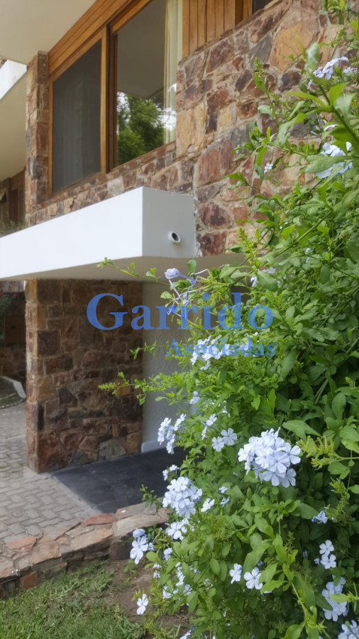 Apartamento ID.3325 - Alquilo Enero Duplex A