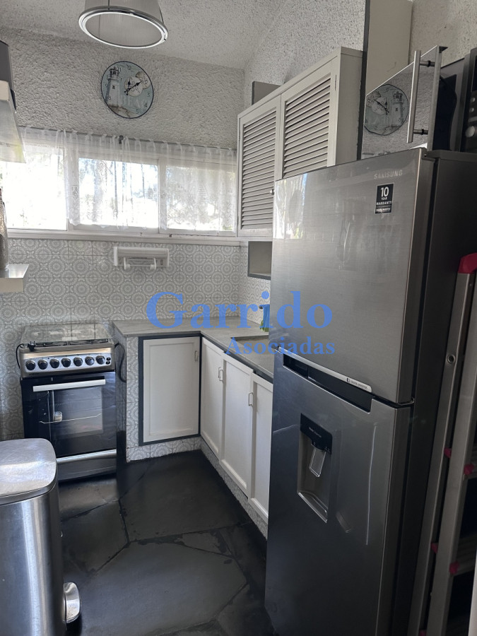 Apartamento ID.3563 - Vendo apto con parrillero