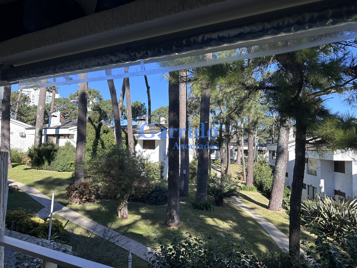 Apartamento ID.3563 - Vendo apto con parrillero