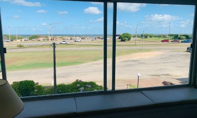 Vendo dos dorm con vista al mar