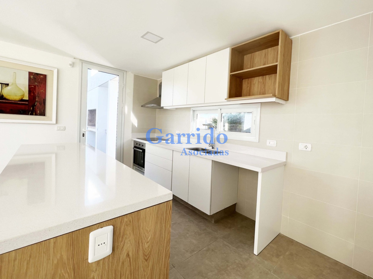 Casa ID.3286 - Vendo casa en barrio privado