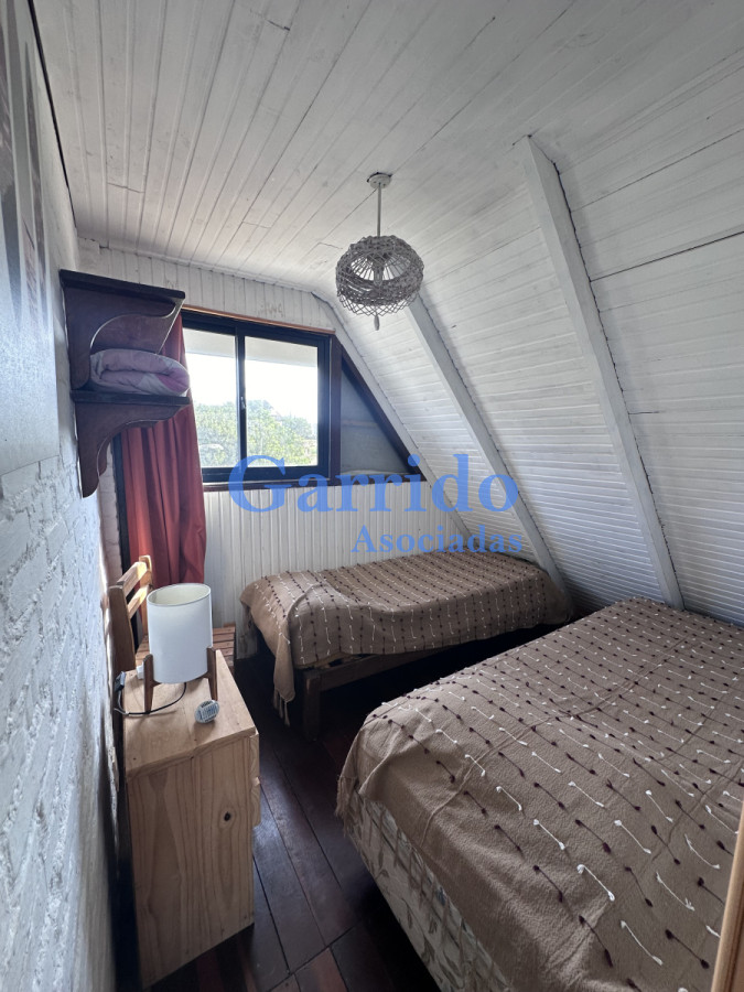 Casa ID.3607 - Vendo y Complejo cabañas en punta del diablo