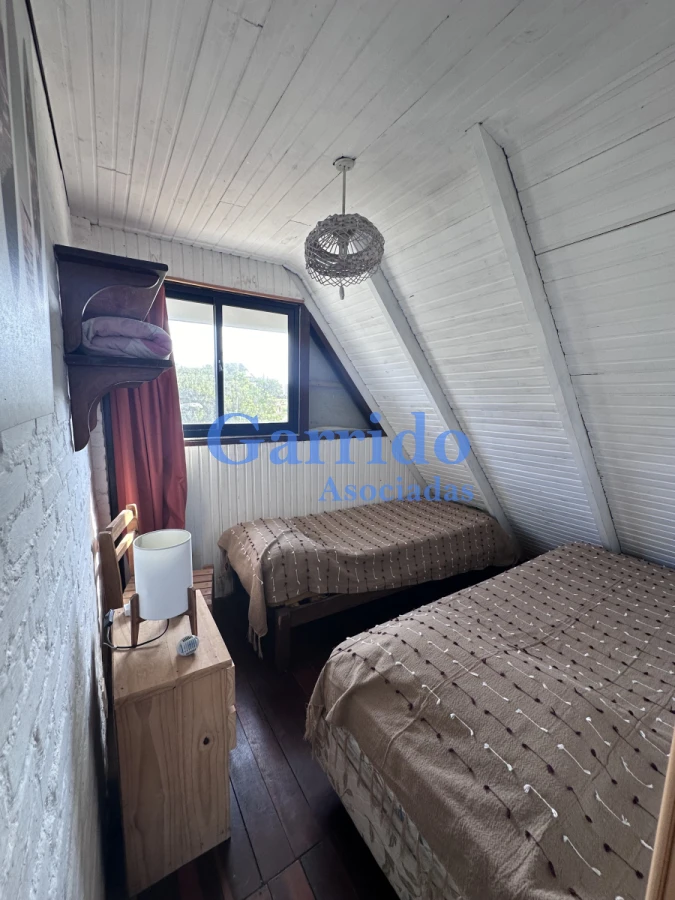 Casa ID.3607 - Vendo y Complejo cabañas en punta del diablo