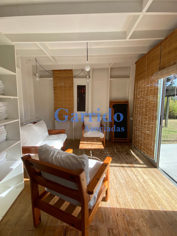 Casa ID.3482 - Vendo  casa , en la barra.