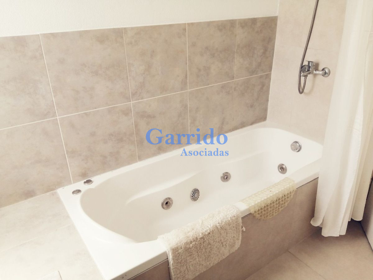 Casa ID.3105 - Chacra Turística A 10 Min De La Barra 4 Dor 5 Baños, Ref 31