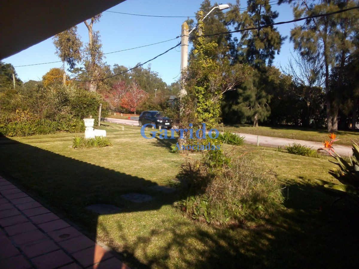 Casa ID.3156 - Casa En Beverly Hills De 2 Dorm, Parrillero Y Garaje Ref 586
