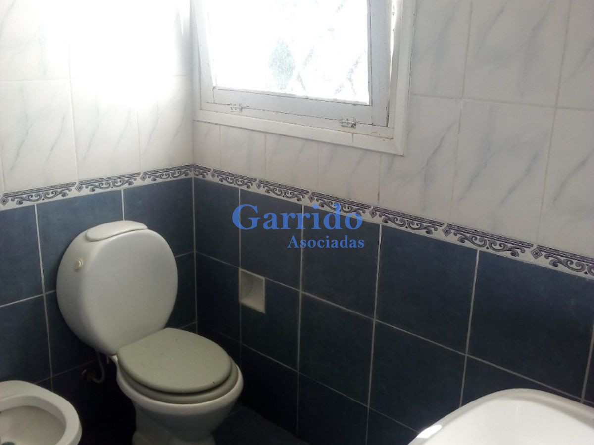 Casa ID.3156 - Casa En Beverly Hills De 2 Dorm, Parrillero Y Garaje Ref 586