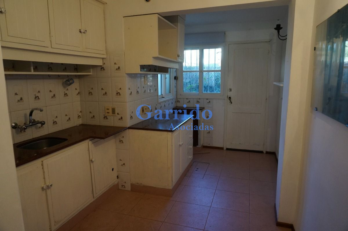 Casa ID.3161 - Venta, Chalet En Cantegrill 3 Dor, 2 B, Piscina, Ref 74