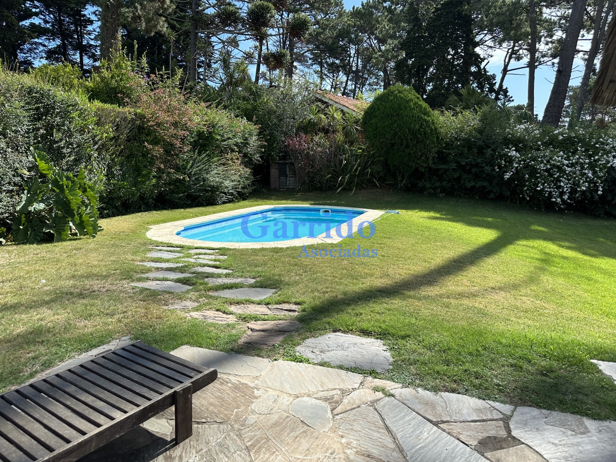 hermoso chalet a la venta, jardines de cordoba - gya3368c