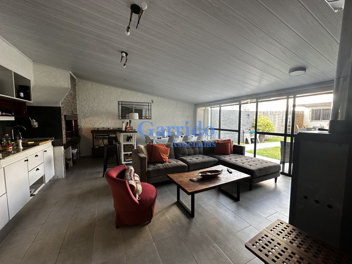 Casa ID.2059 - Muy linda casa a pasos de playa brava 