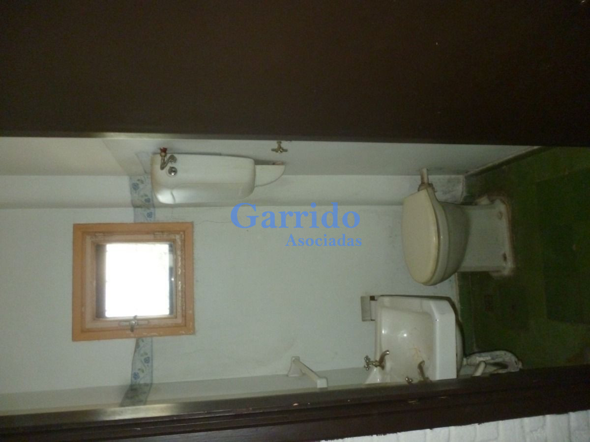 Casa ID.3188 - Casa A Reciclar Detras De Cardiomobil Ref 581