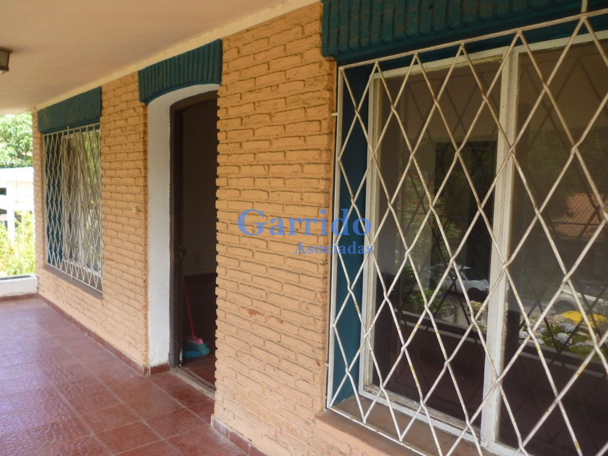 Casa ID.3188 - Casa A Reciclar Detras De Cardiomobil Ref 581