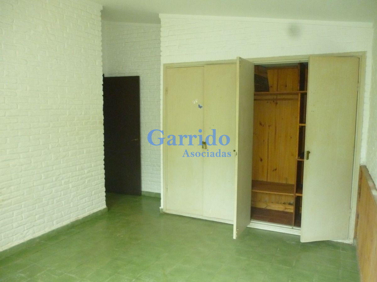 Casa ID.3188 - Casa A Reciclar Detras De Cardiomobil Ref 581