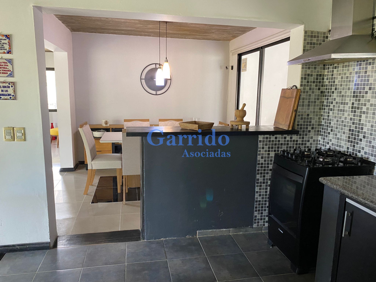 Casa ID.3537 - Casa a la Venta 