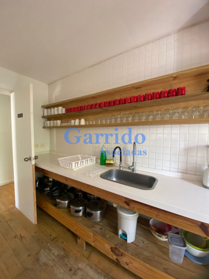 Casa ID.3482 - Vendo  casa , en la barra.