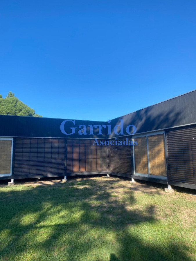 Casa ID.3482 - Vendo  casa , en la barra.