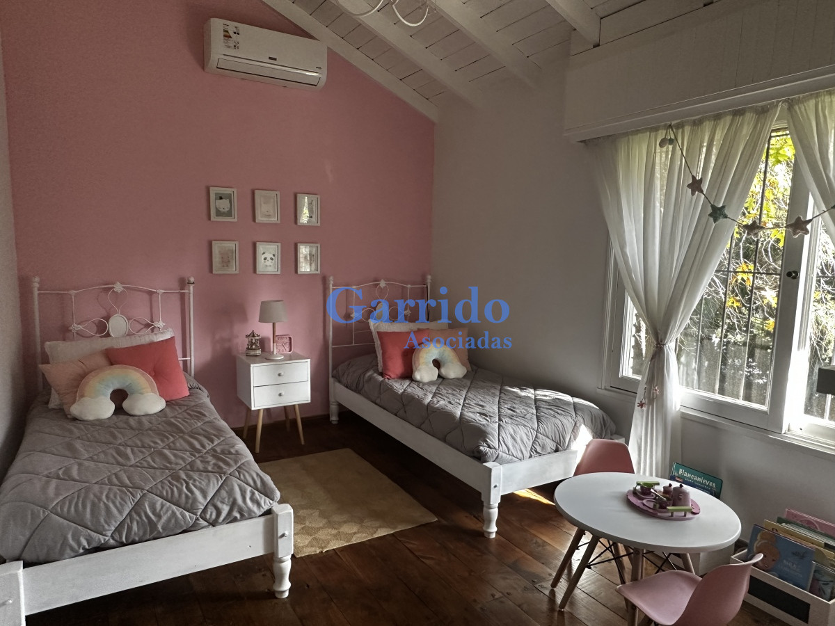Casa ID.3386 - VENDO casa anual
