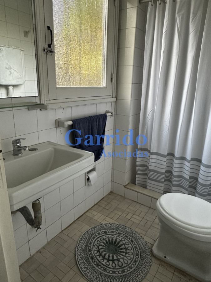 Casa ID.3386 - VENDO casa anual