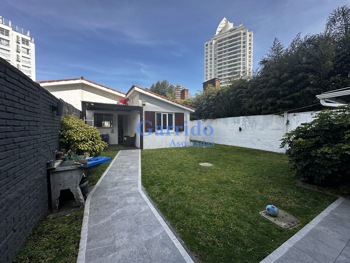 Casa ID.2059 - Muy linda casa a pasos de playa brava 