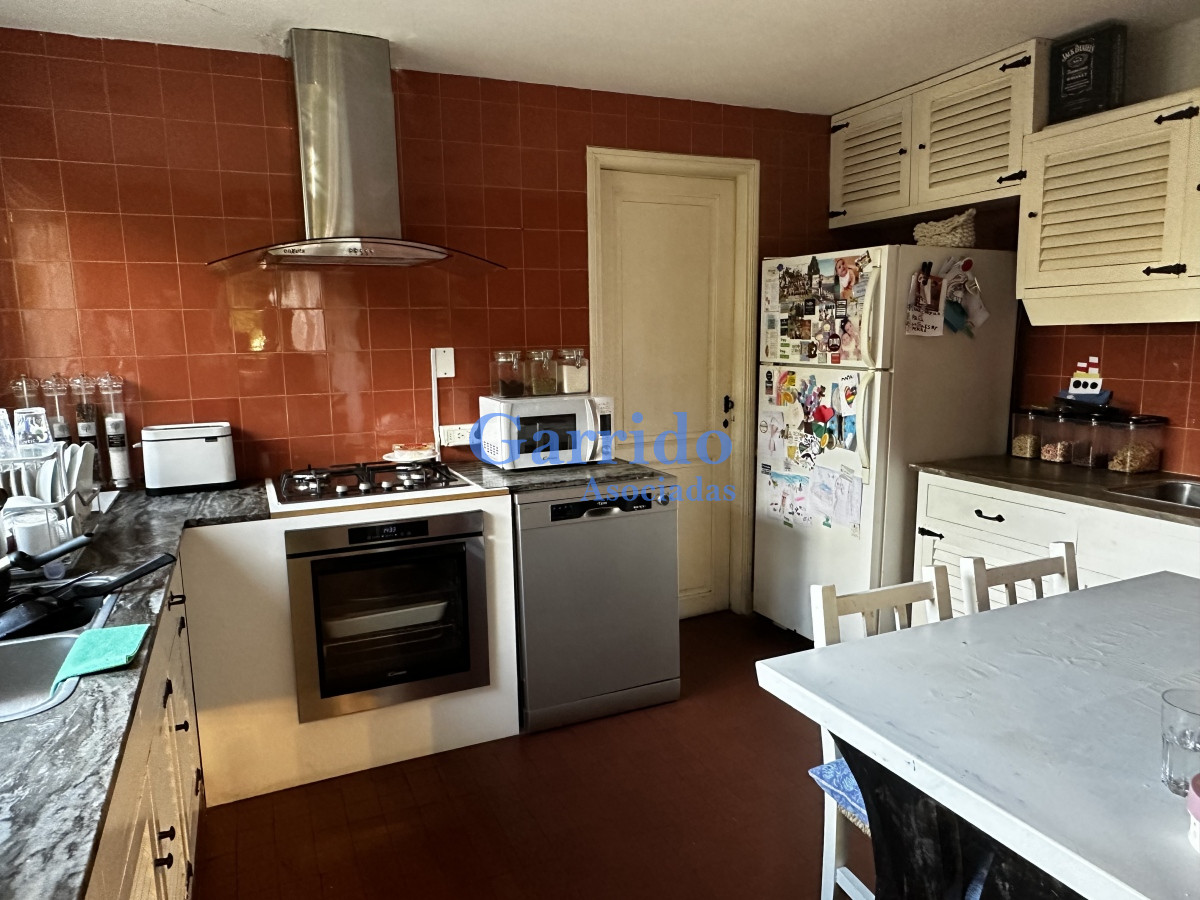 Casa ID.3386 - VENDO casa anual