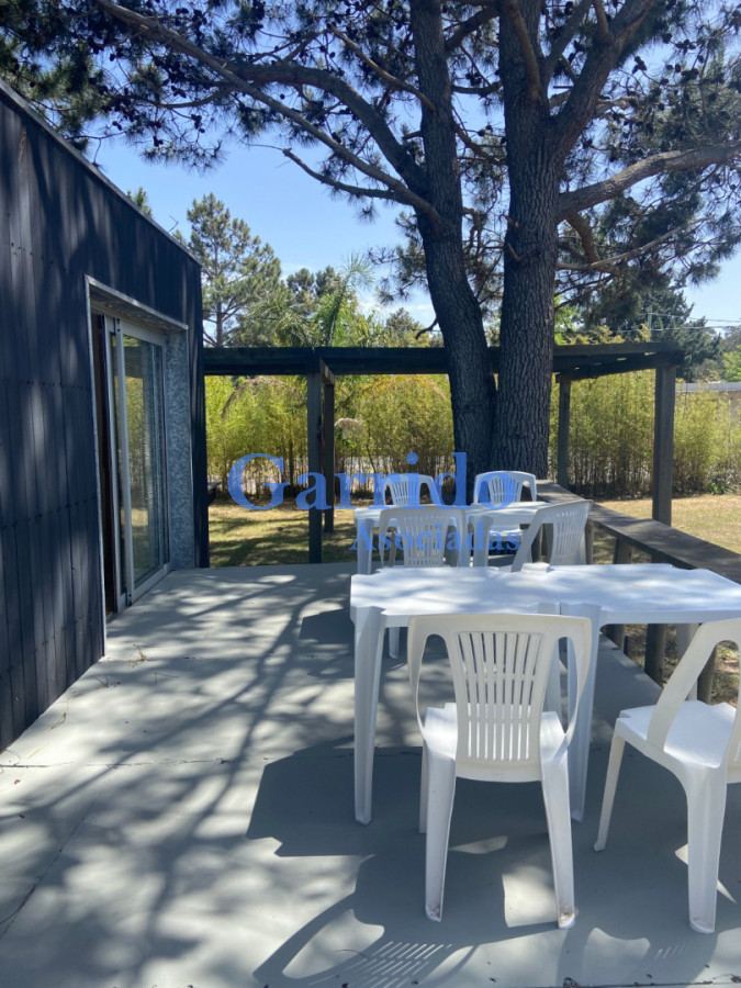 Casa ID.3482 - Vendo  casa , en la barra.