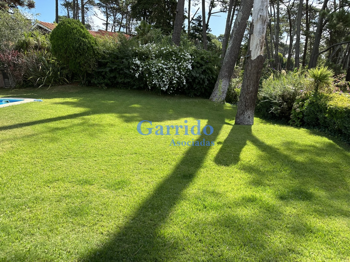 Casa ID.3368 - Hermoso Chalet a la Venta, Jardines de Cordoba