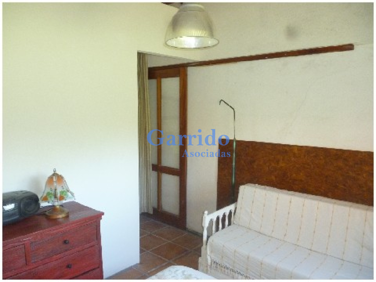Casa ID.1784 - Vendo excelente chalet , a 50 mtrs del mar