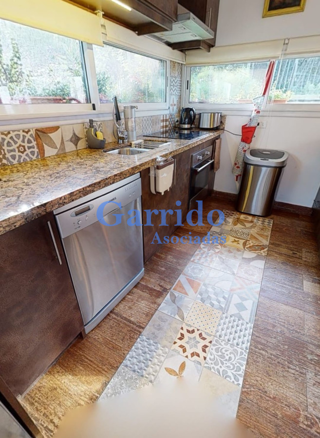 Casa ID.3324 - Hermoso Chalet a la Venta
