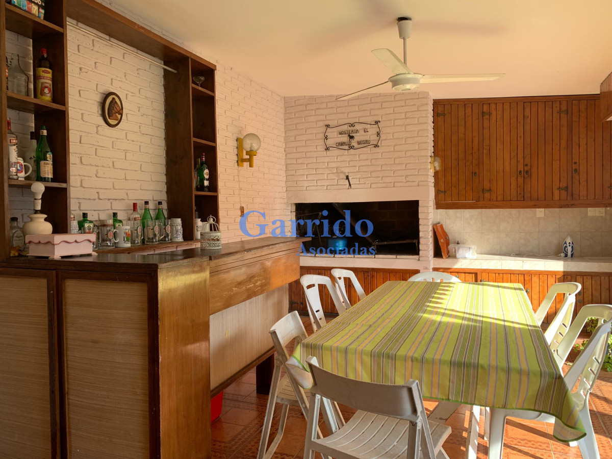 Casa ID.1742 - Vendo a mtrs del mar