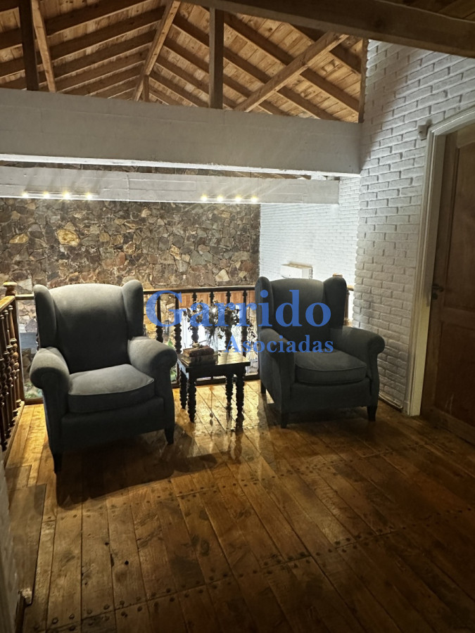 Casa ID.3386 - VENDO casa anual