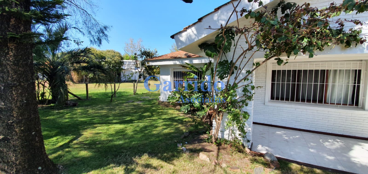 Casa ID.2142 - Vendo , 560 mtrs2.