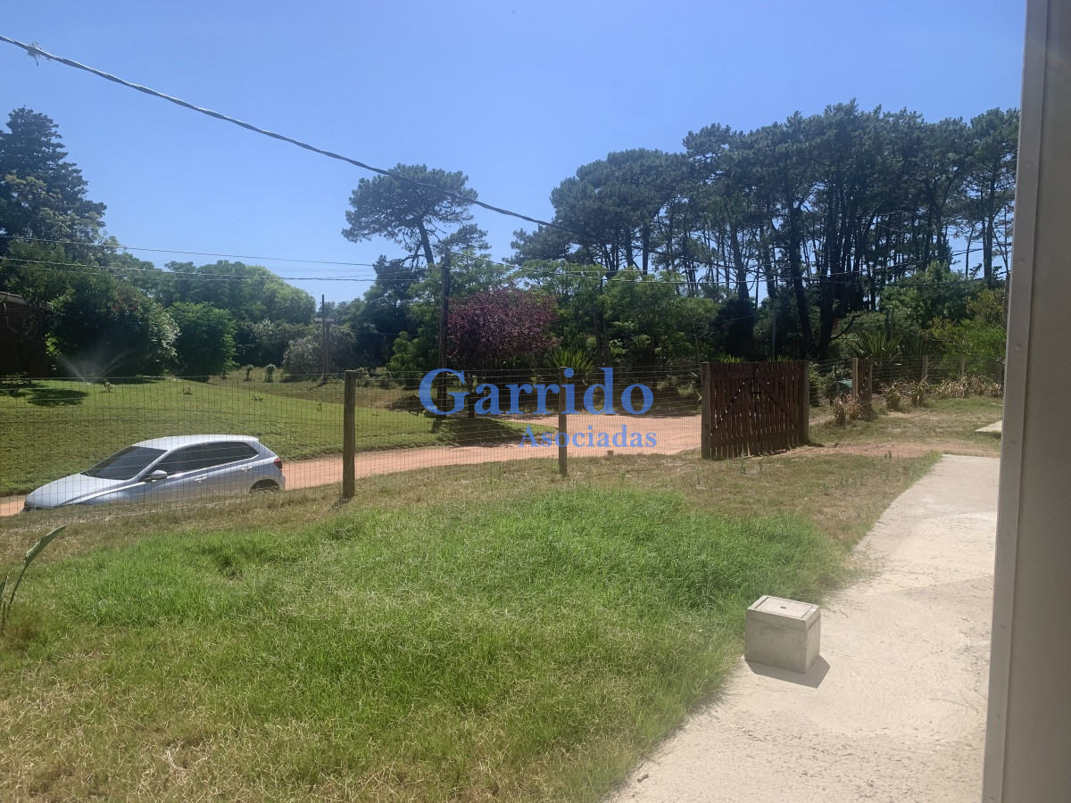 Casa ID.3346 - Oportunidad!!! Vendo dos casas  en un padrón , mansa