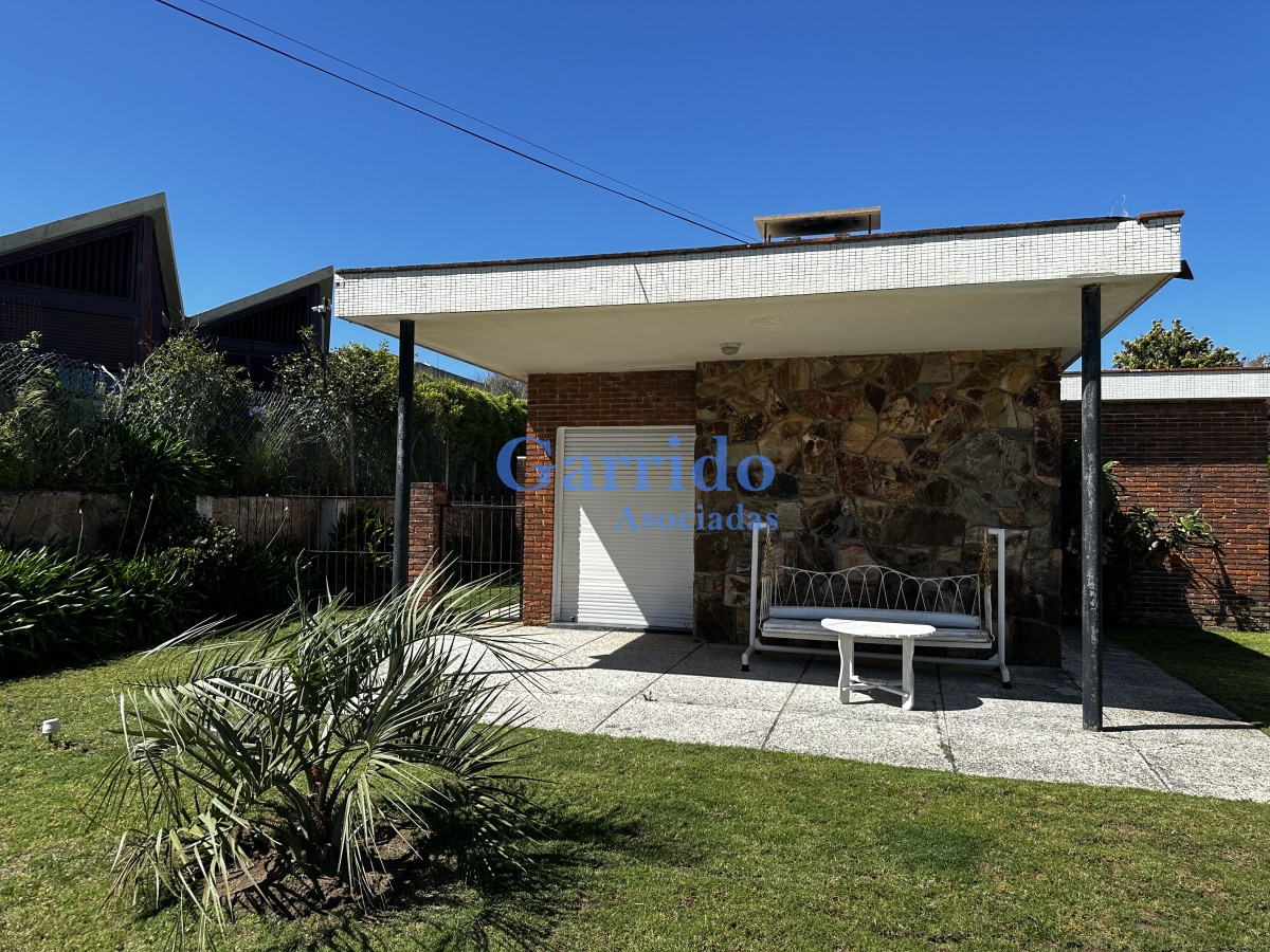 Casa ID.3453 - Alquilo casa a una cuadra del mar 