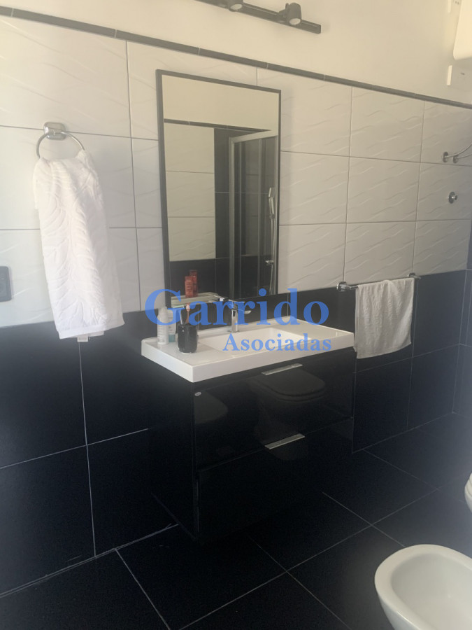 Casa ID.3346 - Oportunidad!!! Vendo dos casas  en un padrón , mansa