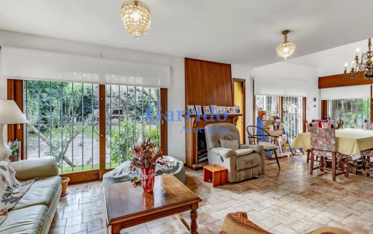 Casa ID.3518 - Casa venta y alquiler anual