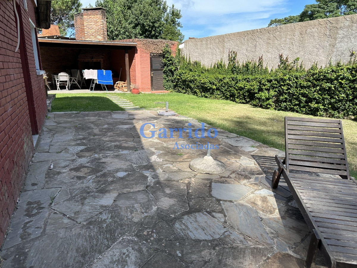 Casa ID.3368 - Hermoso Chalet a la Venta, Jardines de Cordoba