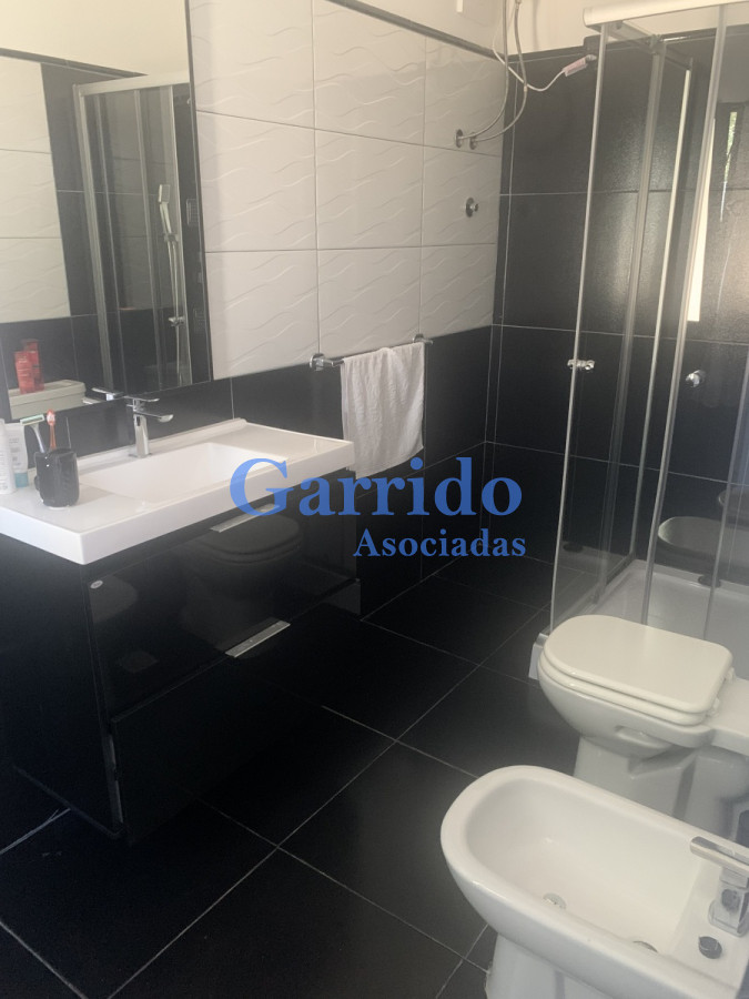 Casa ID.3346 - Oportunidad!!! Vendo dos casas  en un padrón , mansa