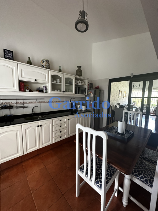 Casa ID.2059 - Muy linda casa a pasos de playa brava 