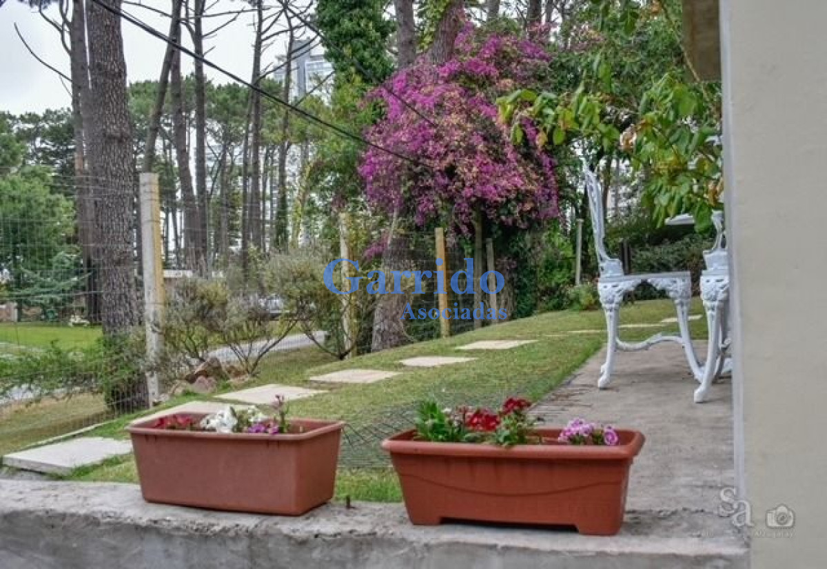 Casa ID.3067 - Vendo Casa A Pasos De Av Roosevelt , 2 Dorm 2 Baños,ref  697
