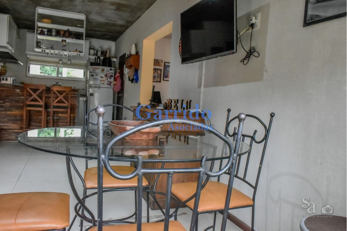 Casa ID.3067 - Vendo Casa A Pasos De Av Roosevelt , 2 Dorm 2 Baños,ref  697