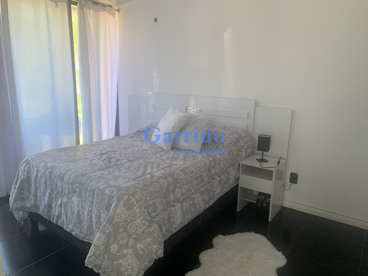 Casa ID.3346 - Oportunidad!!! Vendo dos casas  en un padrón , mansa