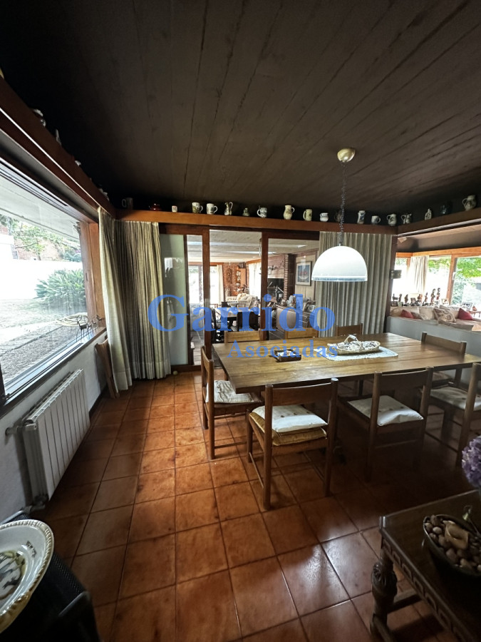 Casa ID.3519 - Chalet de categoria en Venta 