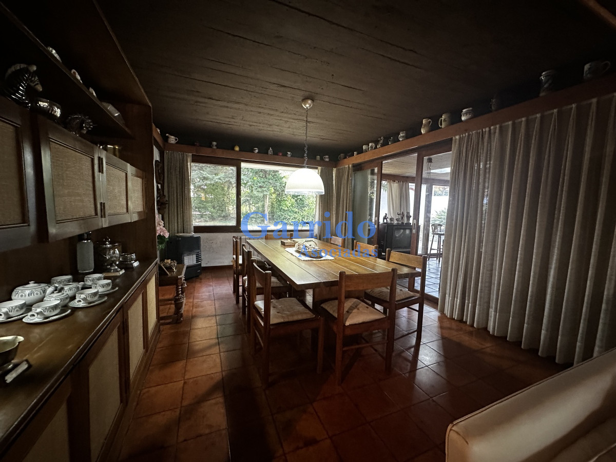Casa ID.3519 - Chalet de categoria en Venta 