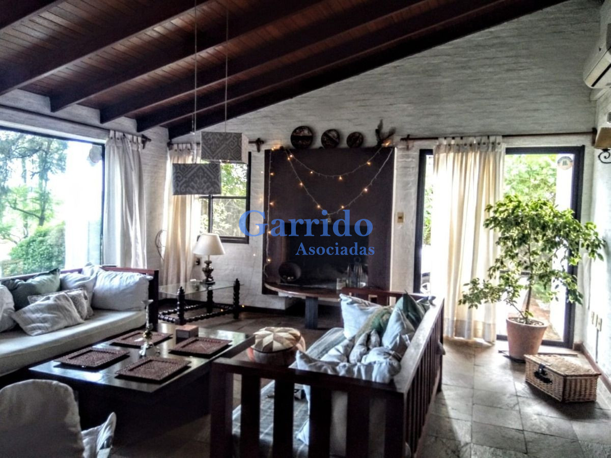 Casa ID.3093 - Casa 3 Dormitorios, Buena Vista, Buena Construcción Ref 673