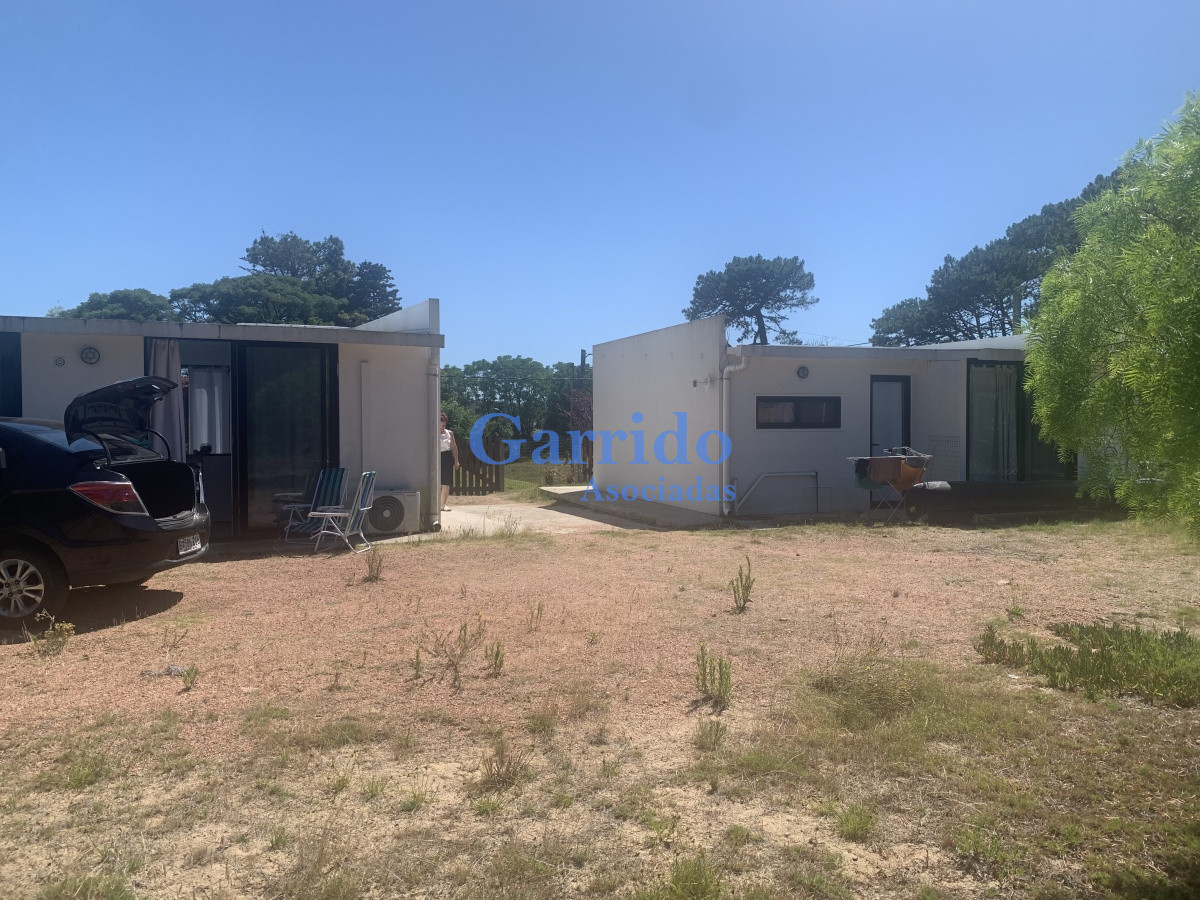 Casa ID.3346 - Oportunidad!!! Vendo dos casas  en un padrón , mansa